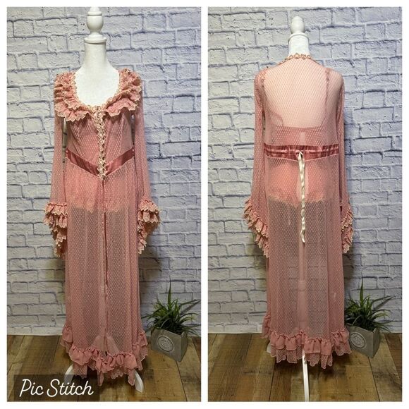 FRUIT DE LA PASSION SET ROBE, BABYDOLL, GLOVES, TIGHTS LINGERIE PINK LACE SMALL - Picture 4 of 14